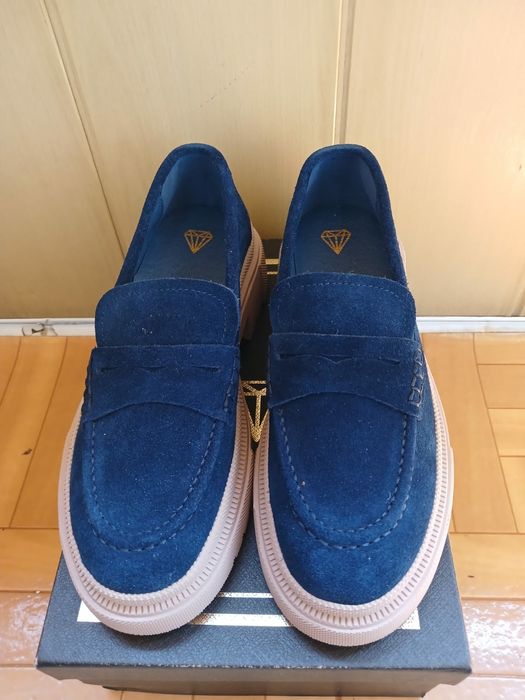 Лоферы стильные женские