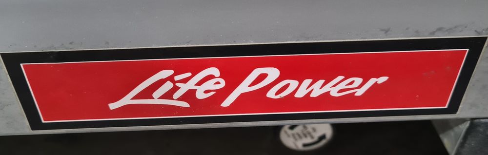 Беговая дорожка "LIFE-POWER" Тайвань