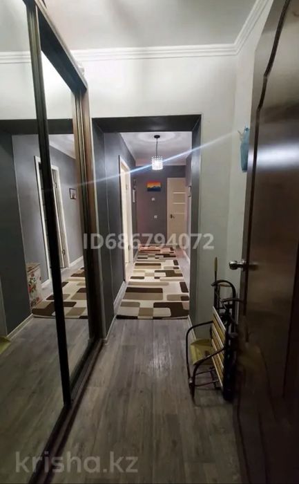 Продам 3 к.кв. 8 мкр.