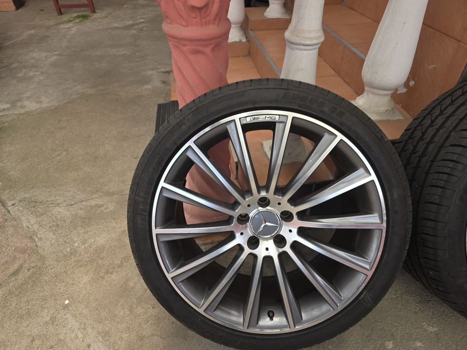 Vand set de anvelope cu jante AMG, 20, in doua marimi, cu anvelope ap