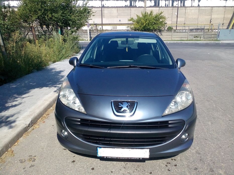PEUGEOT 207