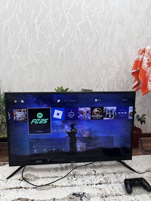 Плейстейшен 4 Слим