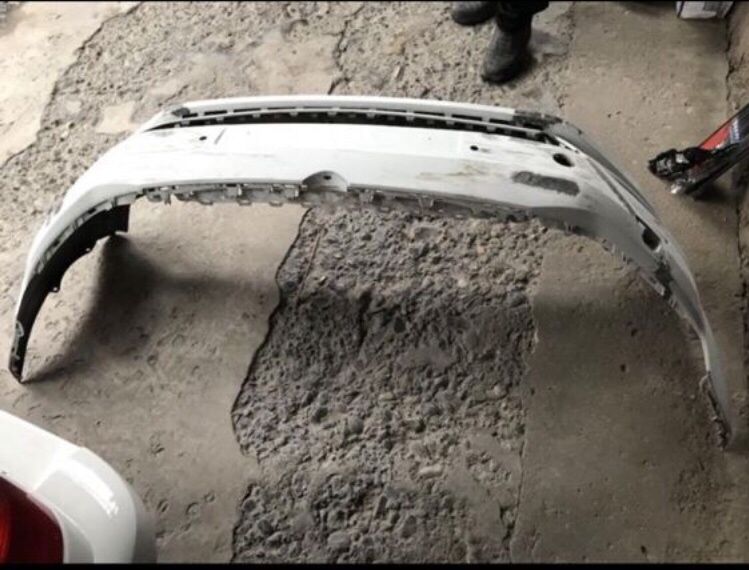 Продам бампер гольф 7