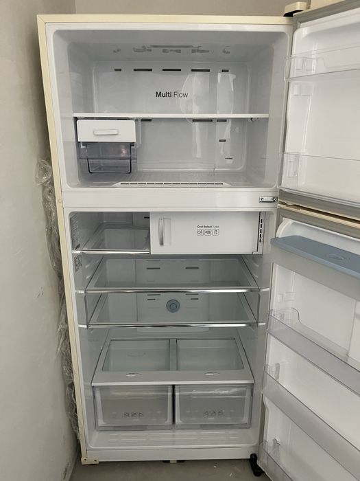 Большой холодильник samsung RT5982ATBEF