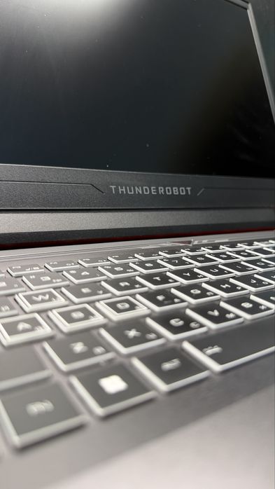 Игровой ноутбук Thanderobot  911 X