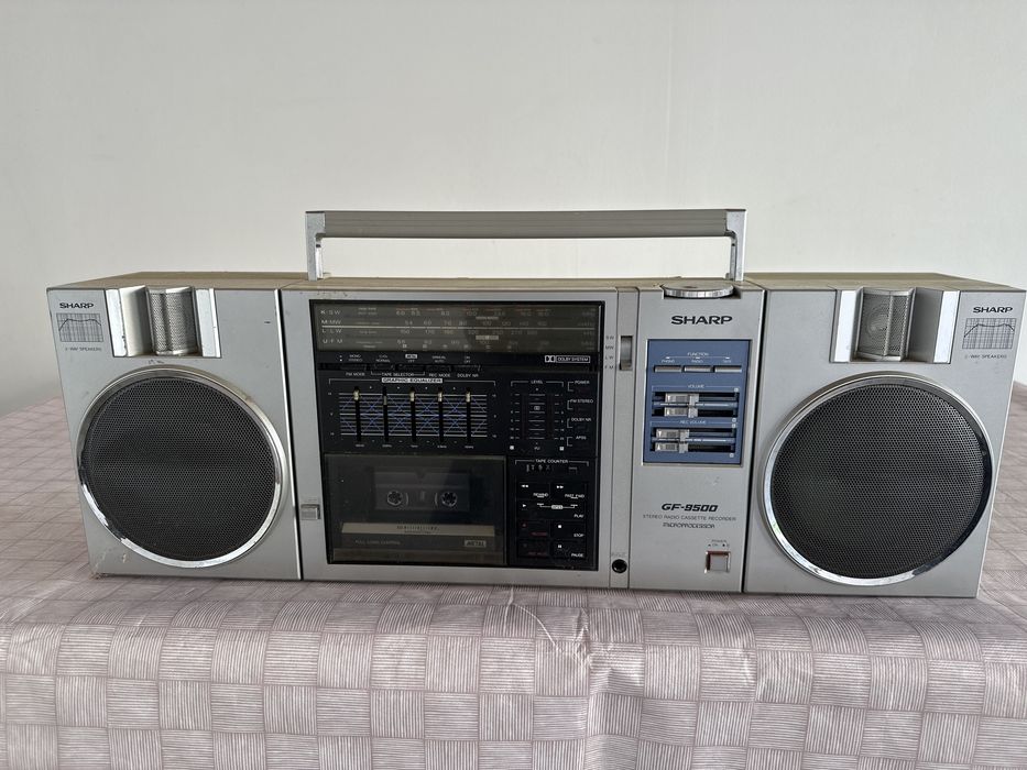 Radiocass sharp GF 9500