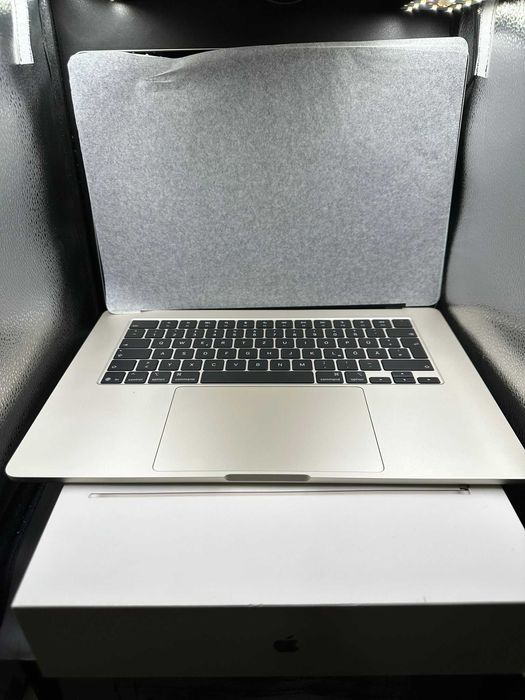 Hope Amanet P5 - MacBook Air 15 M4 / 16GB / 512GB SSD / Nou