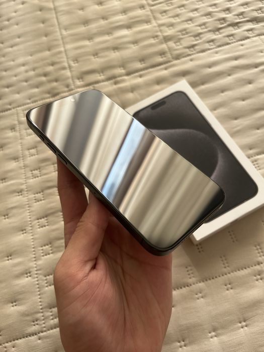 Iphone 15 pro продам