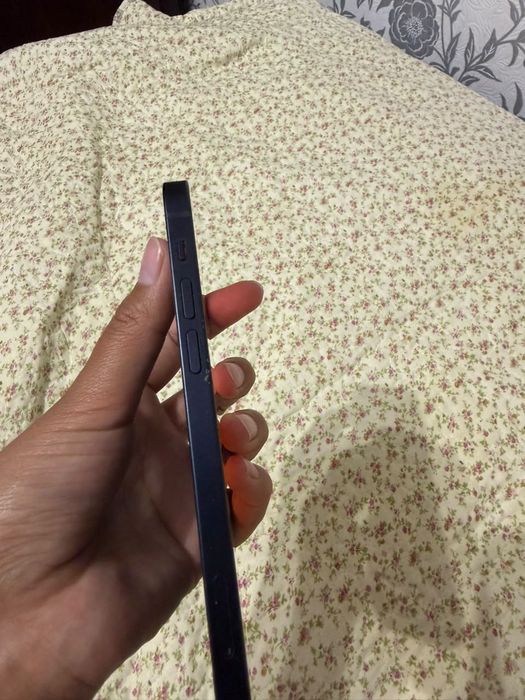Продам IPhone 12 128 Gb Blue