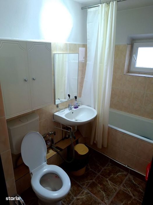 3 camere Craiovei , Decomandat / Centrală , mobilat / utilat