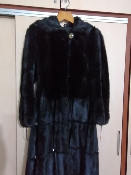 Продам норковую шубу