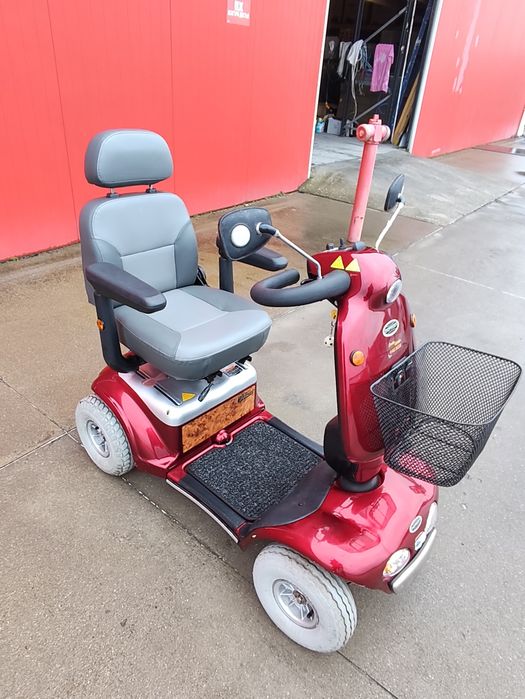 Електрическа количка четириколка