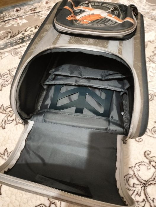 Продам школьные сумки (Роосия)