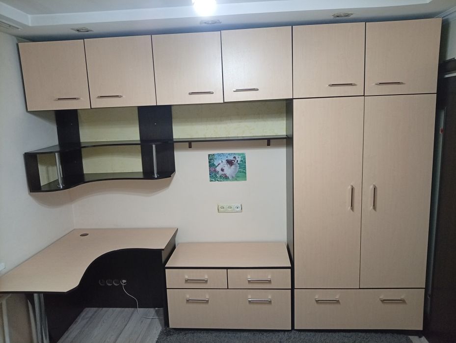 Стенка в спальню