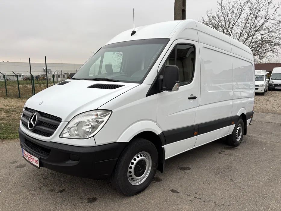 Mercedes-Benz Sprinter sprinter cu rafturi pliabile