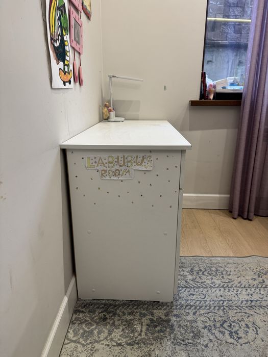 Стол письменный школьный