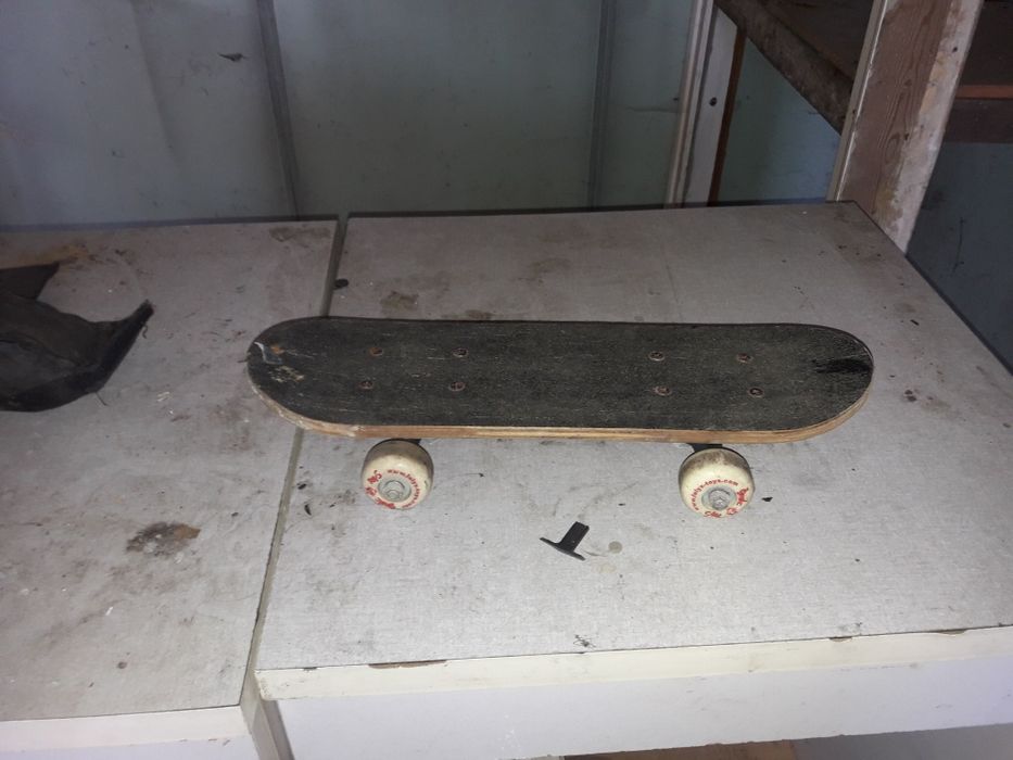 Детски скейтборд 35см едноцветен , до 50кг.