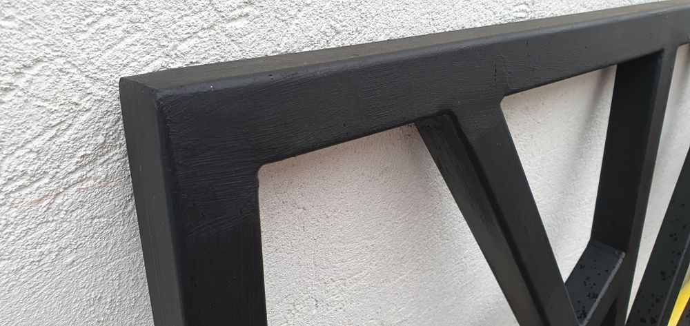 Balustrada metal.  Vopsit negru mat.