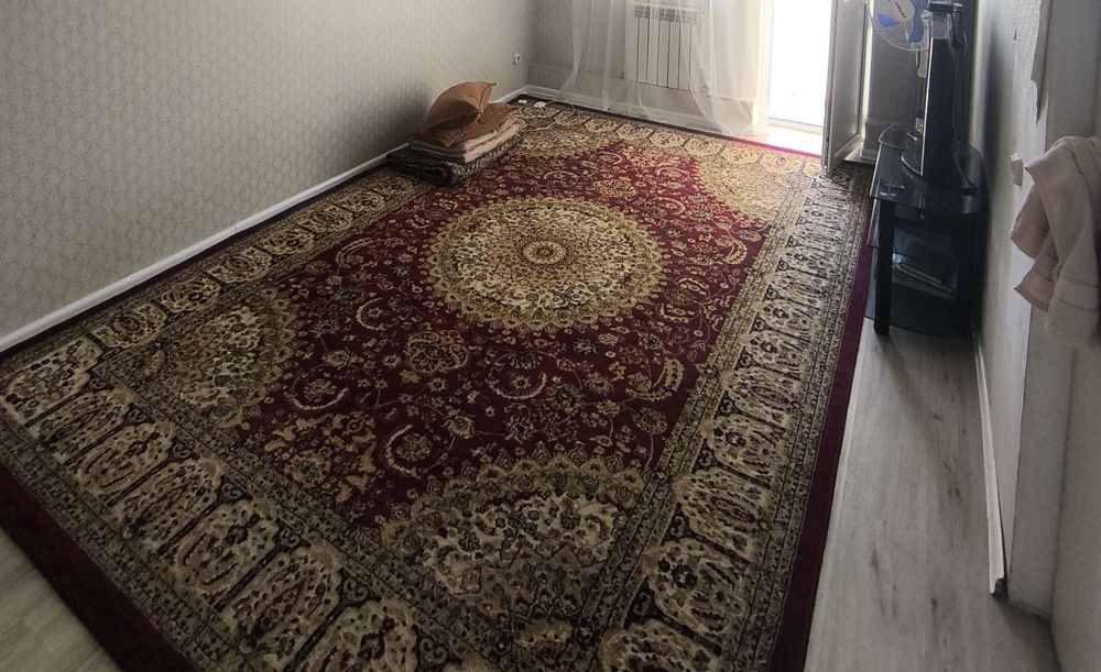 Ковер 3,5 х 2,5    .