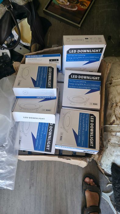 Lustre/plafoniere led NOI SIGILATE 20 buc Italia 24w 3000k 19 cm diametru la jumatate din pretul de nou
