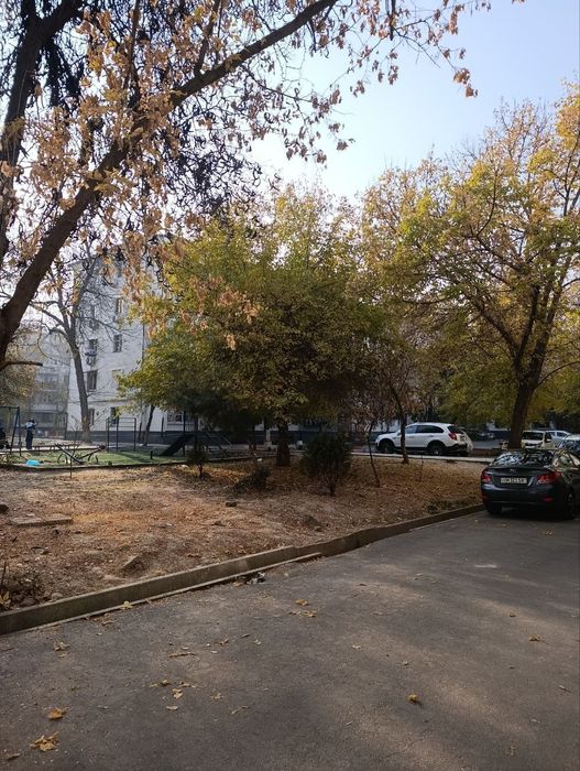 Яккасарай Продажа 2 квартиры 2+2 ,кирпич