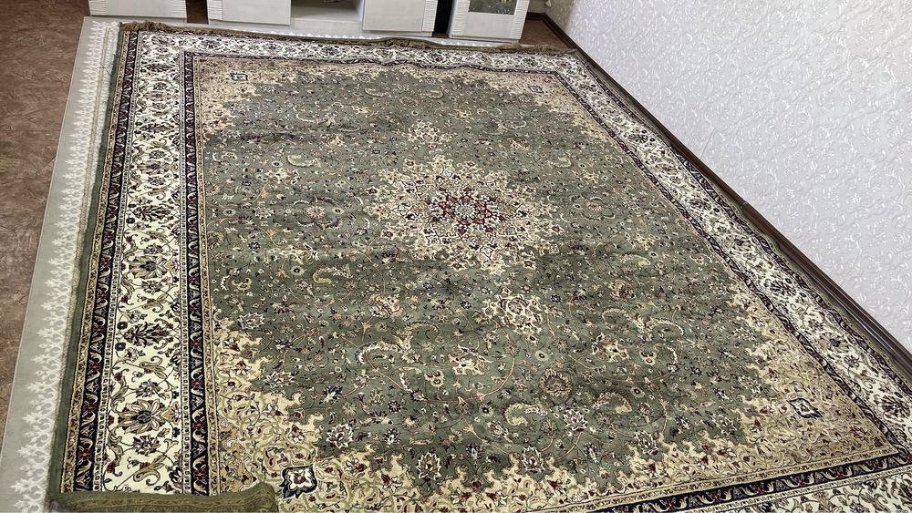 Продам шелковый дубайский ковер 3/4