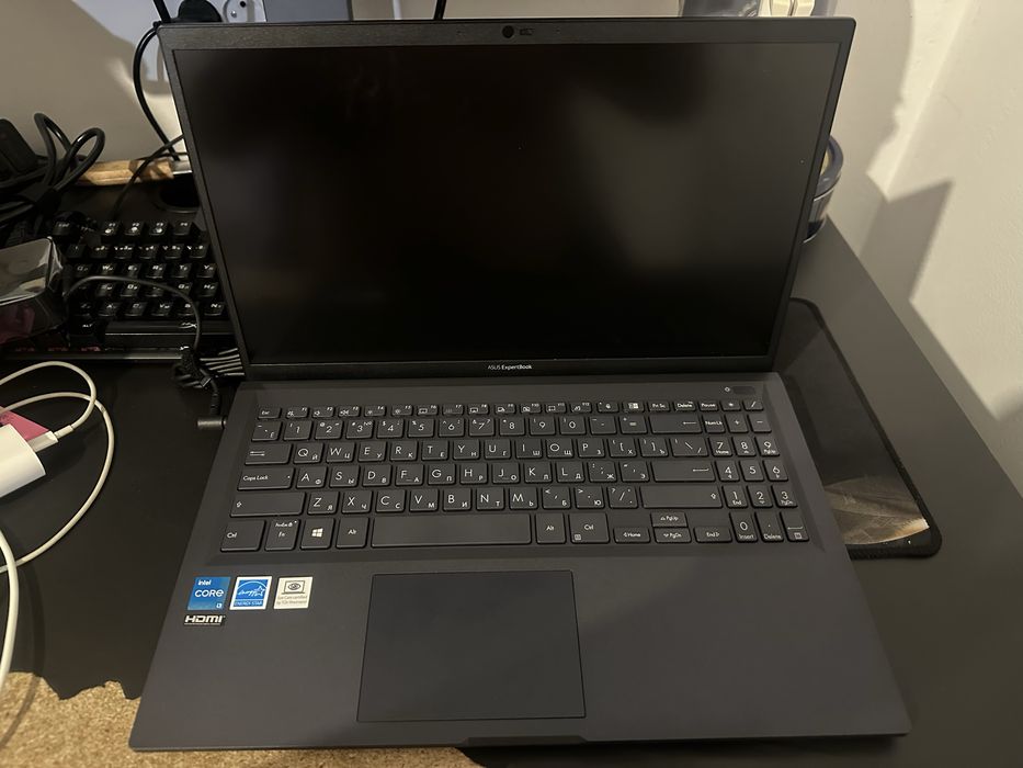 Ноутбук (Asus ExpertBook)