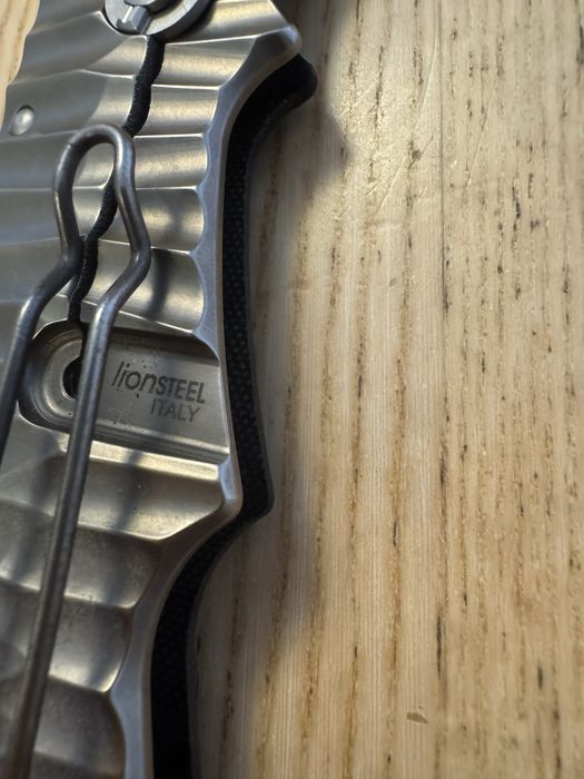 Нож Pohl Force Lionsteel