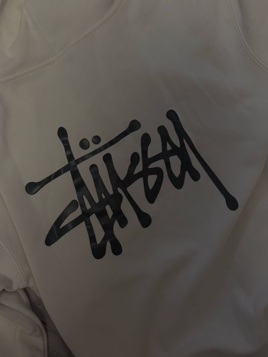 stussy бежов суичер