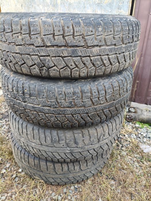 185 65 R15 продам шины Кордиант