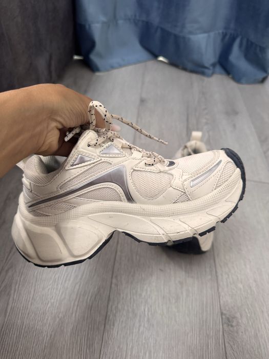 adidași made by society 37