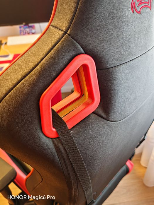 Scaun gaming Tt eSPORTS by Thermaltake GT Fit, Negru - Rosu