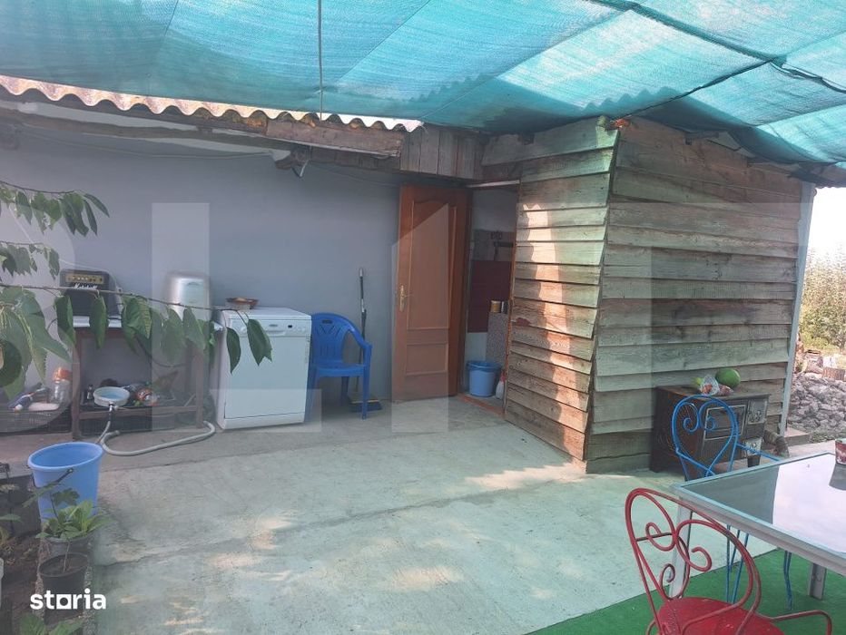 Casa individuala 68mp+ anexe + teren intravilan 3300mp , sat Movileni