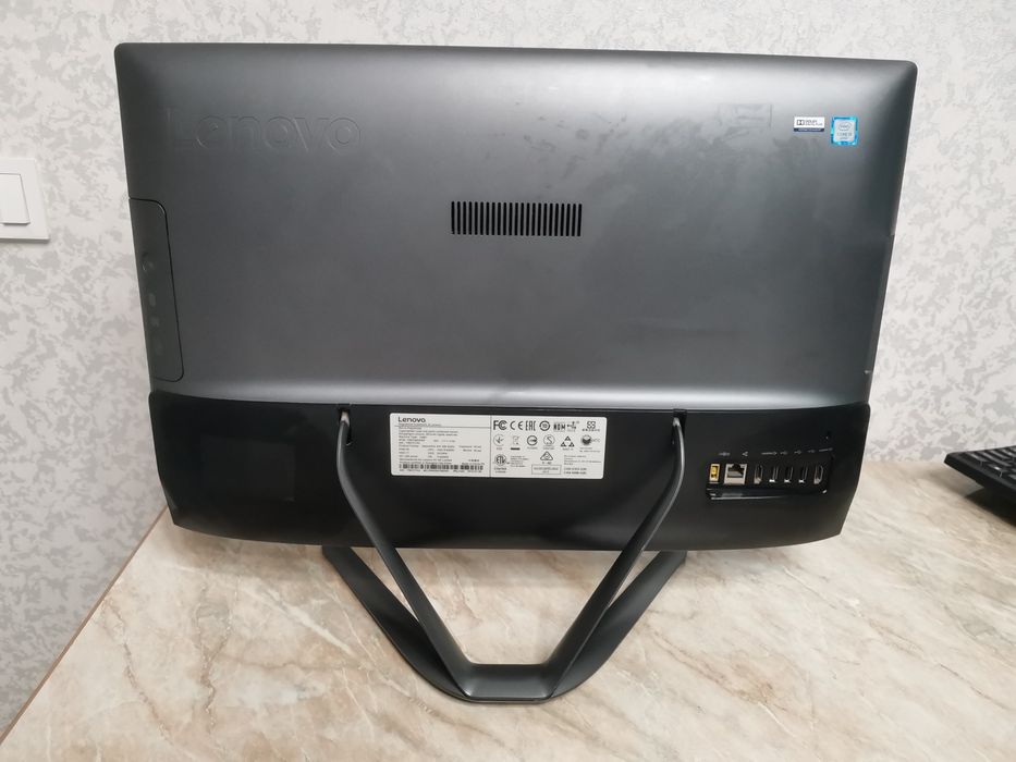 Моноблок Lenovo в отличном состоянии