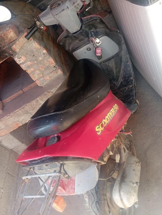 Vând scuter Yamaha Rex 50