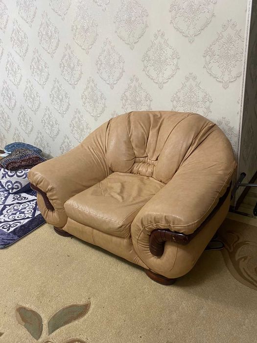 Диван с креслами