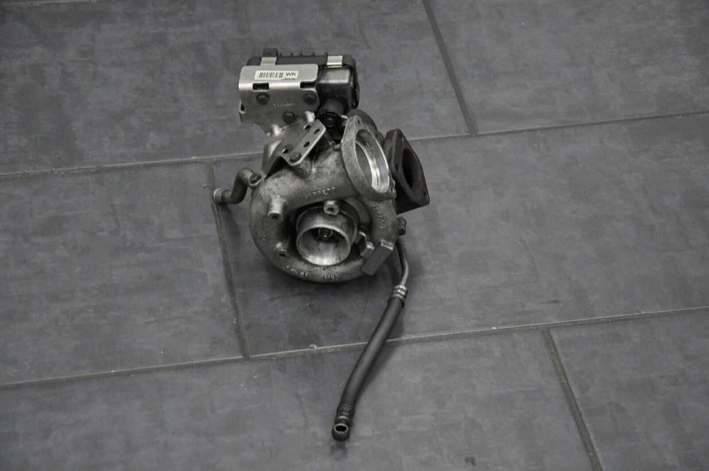Turbo BMW E60 E61 525d X5 E53 2.5