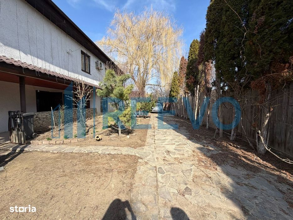 Casă/Vilă de vânzare în comuna Târgu Trotuș, județul Bacău.