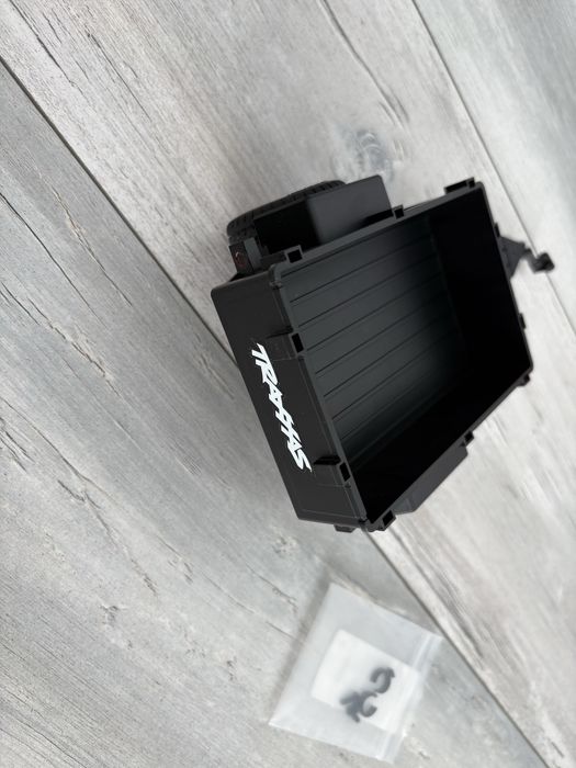 Remorca Traxxas 1:18 noua