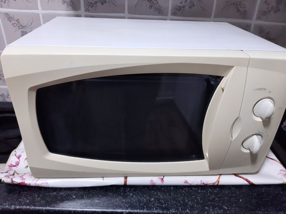 Продам микроволновую печь б/у