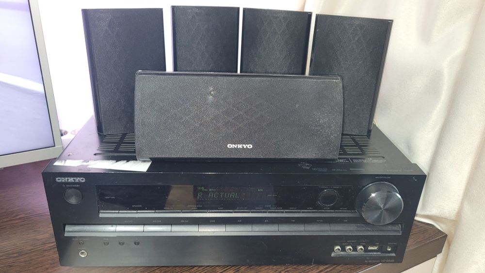 Amplificator receiver Onkyo cu boxe