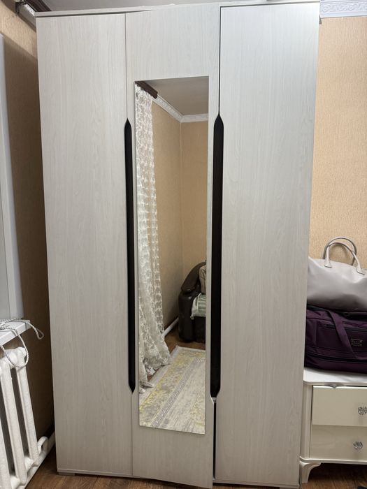 Продам 3 шкафа в хорошем состоянии