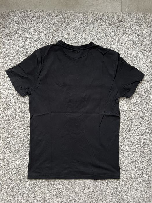 Vând tricou Karl Lagerfeld