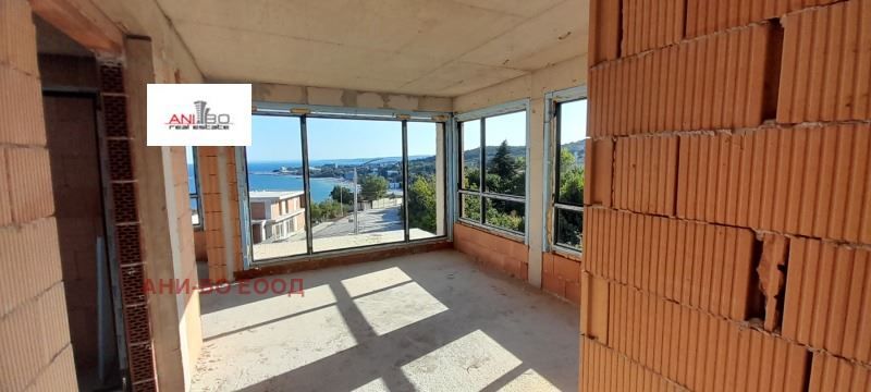 Продава се Двустаен апартамент в к.к. Слънчев ден - 60 кв.м за 1584 €/кв.м - Снимка #6