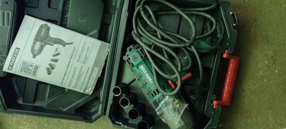 Mașină de impact-insurubat