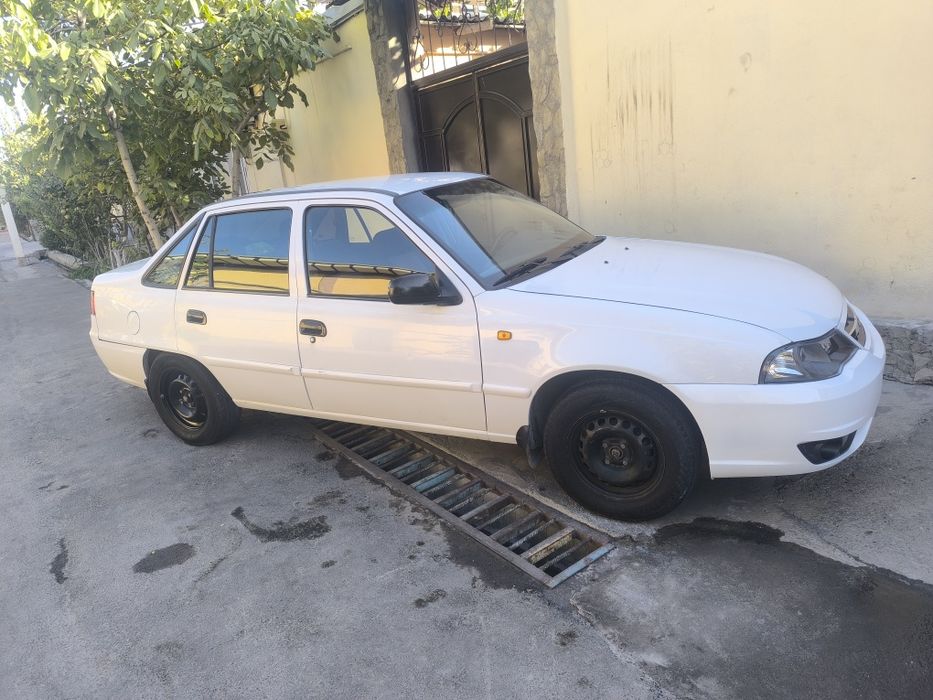 Нексия 2сотилади