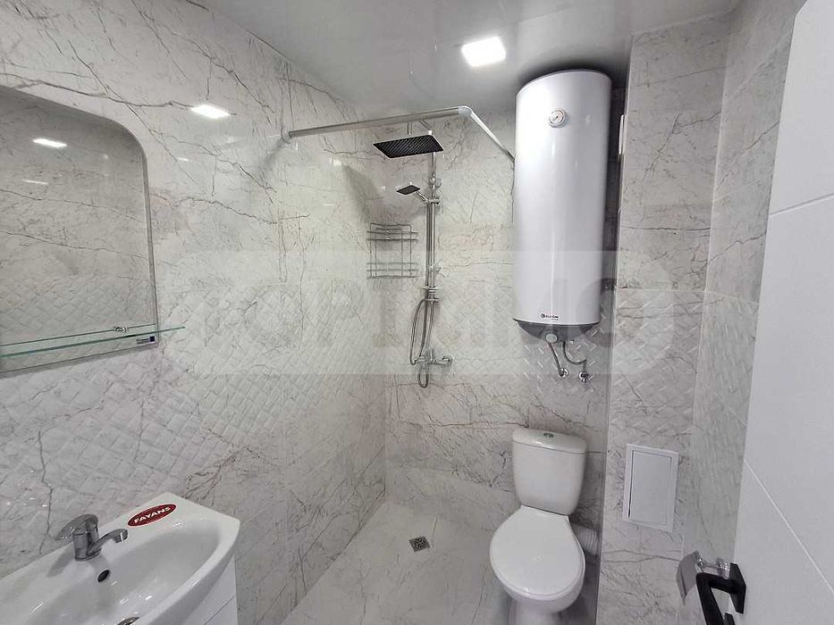 Продава се Двустаен апартамент в Варна, Младост 2 - 63 кв.м за 1518 €/кв.м - Снимка #8