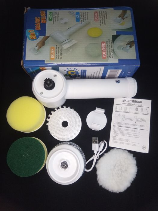 Уред за почистване с пет приставки