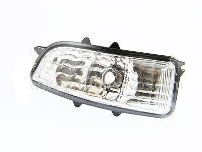 Lampa semnalizare oglinda Volvo C30 10.202013; Volvo C70 202013, Volvo S40/V50 04.2012; S60 03.2010; S80 04.2011; V70 03.202011, partea Fata Stanga,