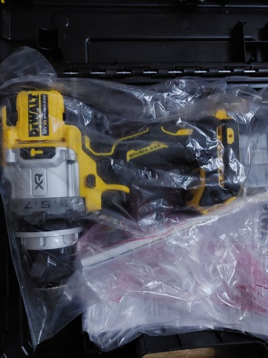 Bormasina dewalt DCD1007